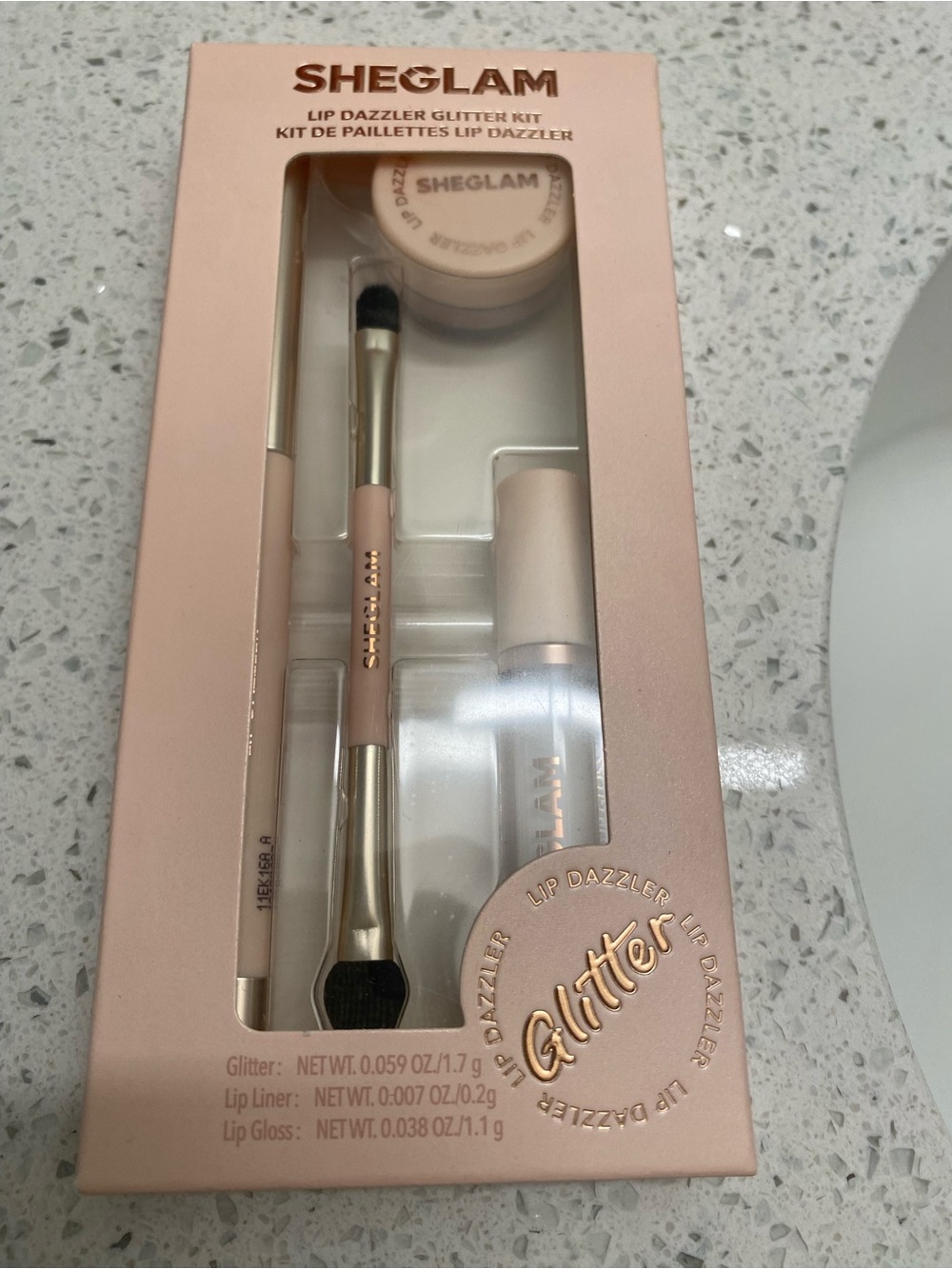FREE W/ PURCHASE OVER $25 glam Lip Dazzler Glitter Kit - Debutante